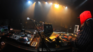 Image of OMAR COURTZ - POR SI MAÑANA NO ESTOY USA TOUR